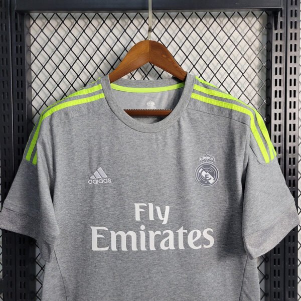 Real Madrid 15/16 Away Kit - Image 3
