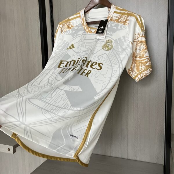 Real Madrid 23/24 Special Edition Gold Kit - Image 9