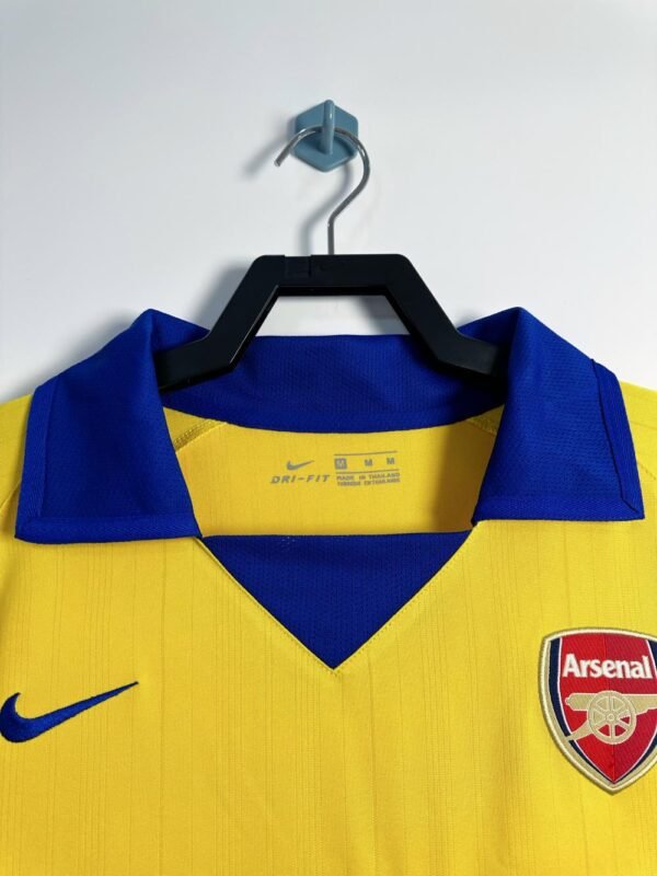 Arsenal 03/04 Away Kit - Image 6
