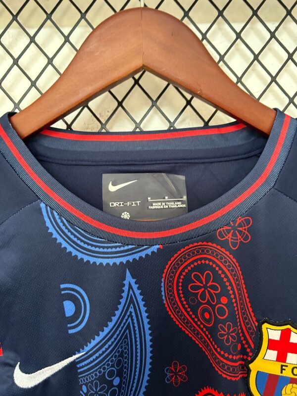 Barcelona 25/26 Bandana Special Edition Kit - Image 6