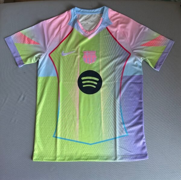 Barcelona Green/Pink Special Edition Kit - Image 4