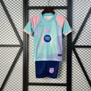 Barcelona Bubblegum Special Edition Kit + Shorts Kids