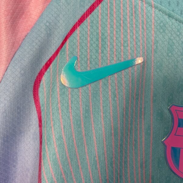 Barcelona Bubblegum Special Edition Kit + Shorts Kids - Image 8