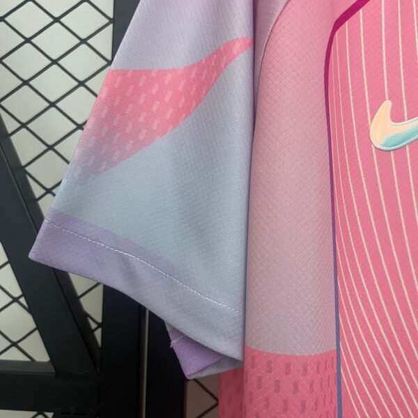 Barcelona 25/26 Special Edition Pink Kit - Image 4