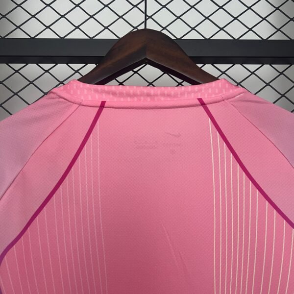 Barcelona 25/26 Special Edition Pink Kit - Image 6