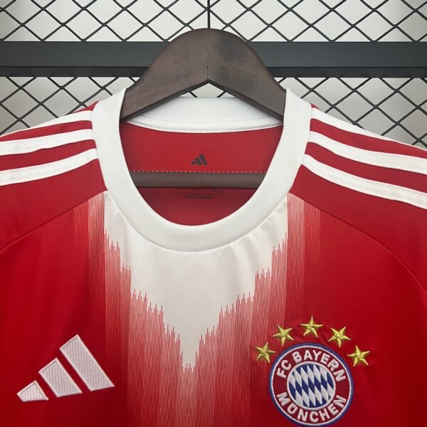 Bayern 25/26 Home Kit - Image 9