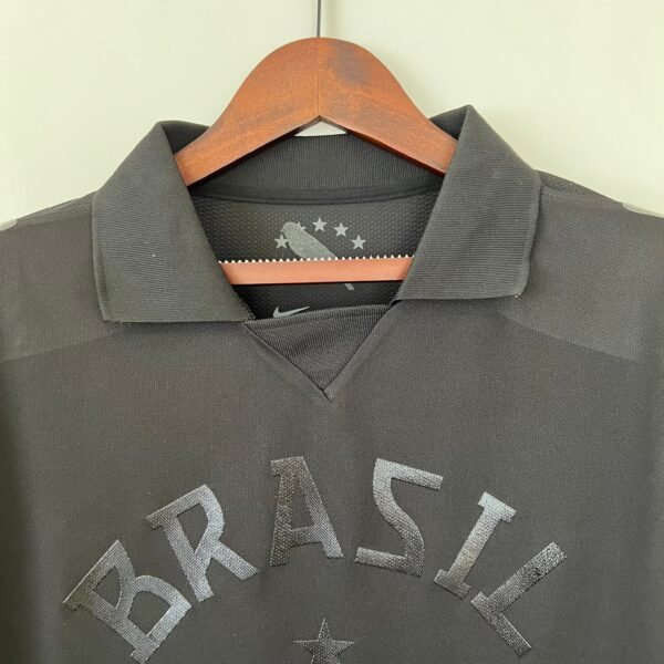 Brazil 13/14 Retro Black Kit - Image 2
