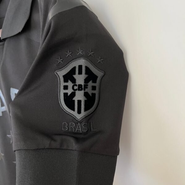 Brazil 13/14 Retro Black Kit - Image 5