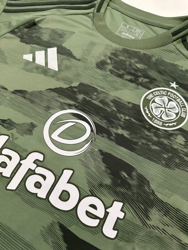 Celtic 24/25 3th Kit - Image 4