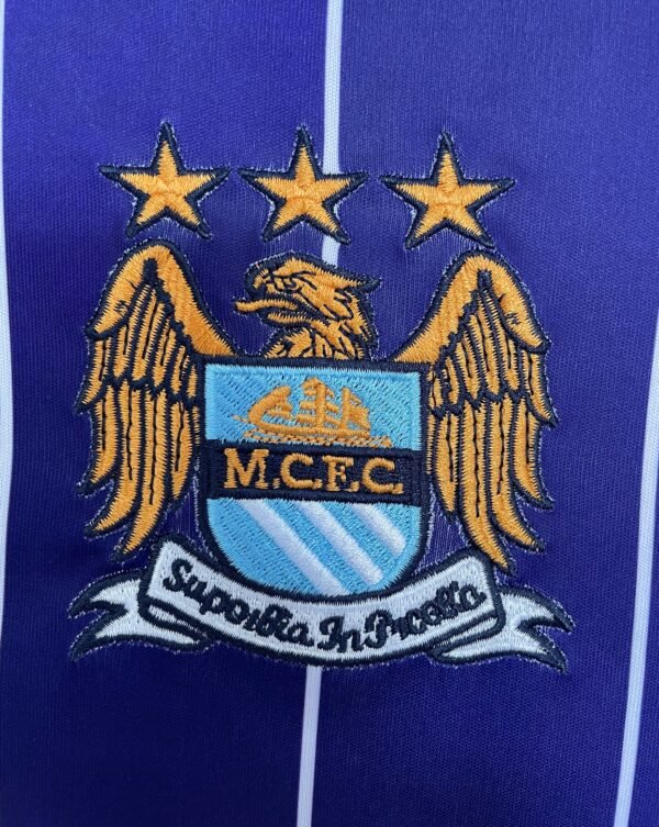 Manchester City 07/08 Retro Kit - Image 4