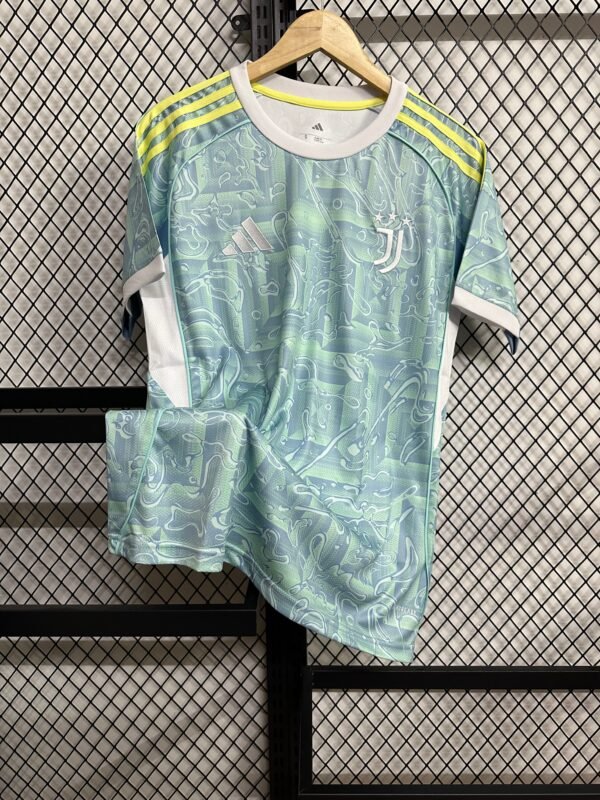 Juventus 25/26 Away Kit - Image 3