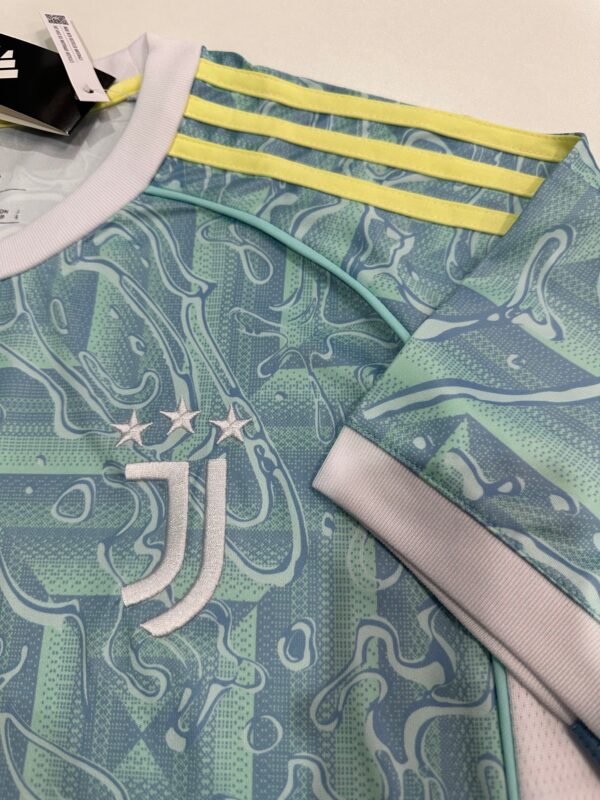 Juventus 25/26 Away Kit - Image 7