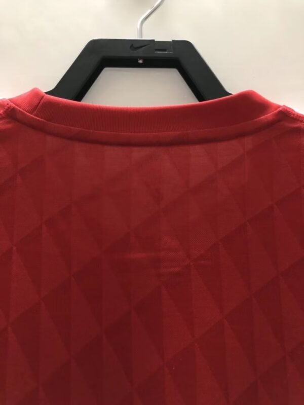 Liverpool 2010 Home Kit - Image 10