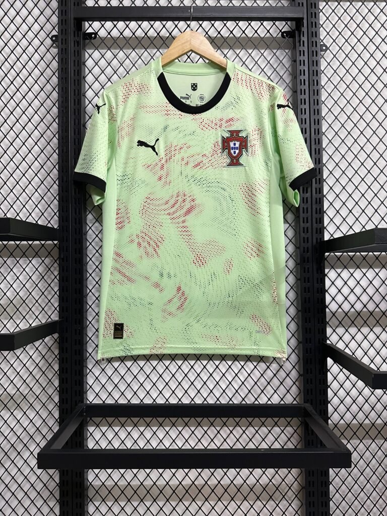 Portugal 25/26 Green Kit