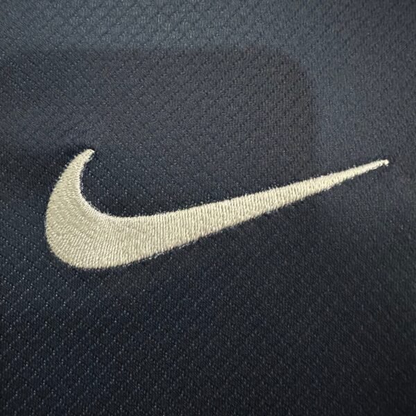 PSG 24/25 Home Kit - Image 6