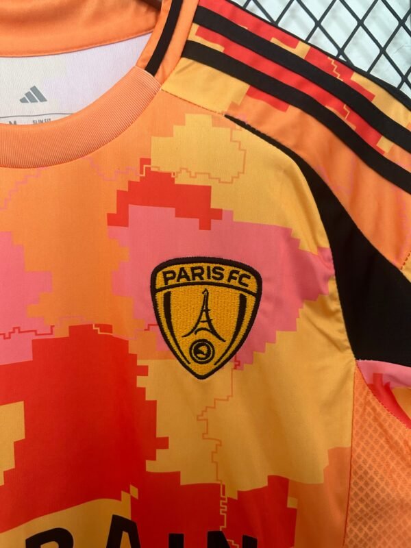 PSG 25/26 Orange Special Edition Kit - Image 3