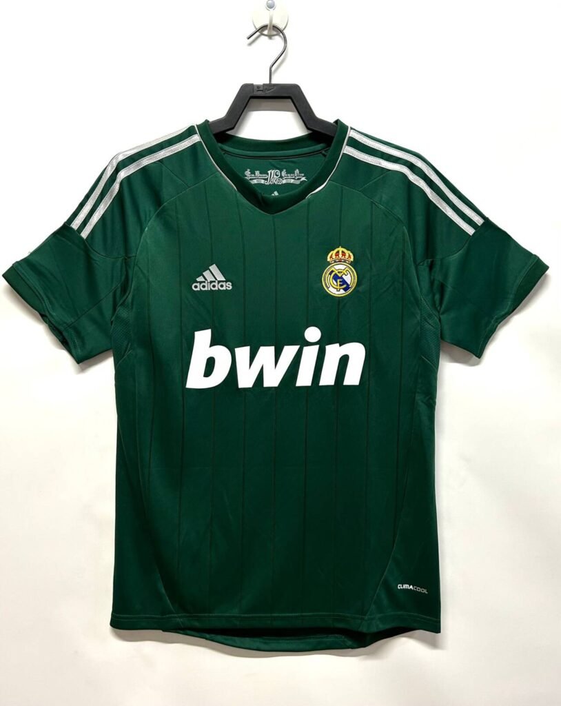 Real Madrid 12/13 Away Kit