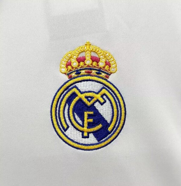 Real Madrid 16/17 Home Kit - Image 7