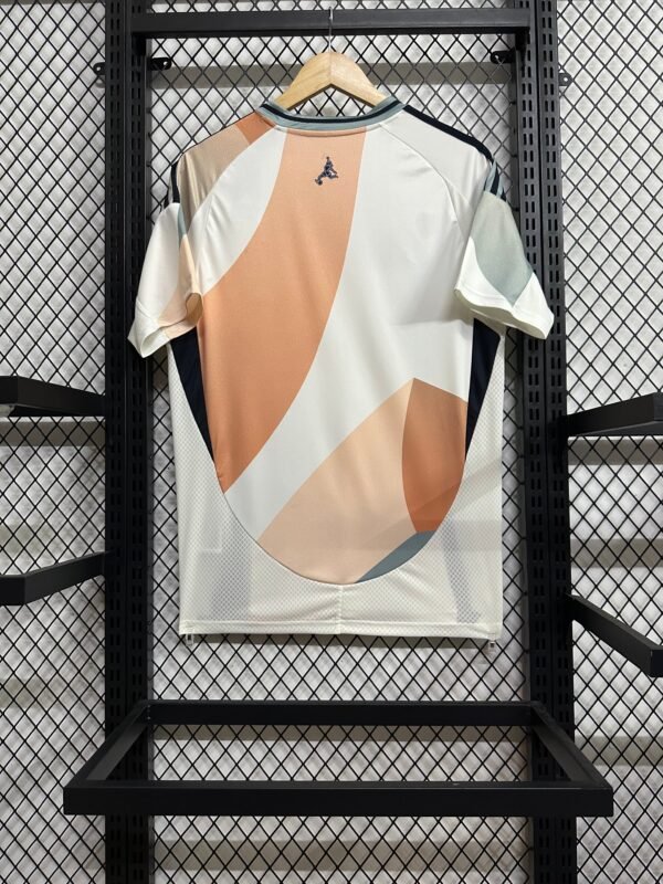 Spain 25/26 Away Kit - Image 2
