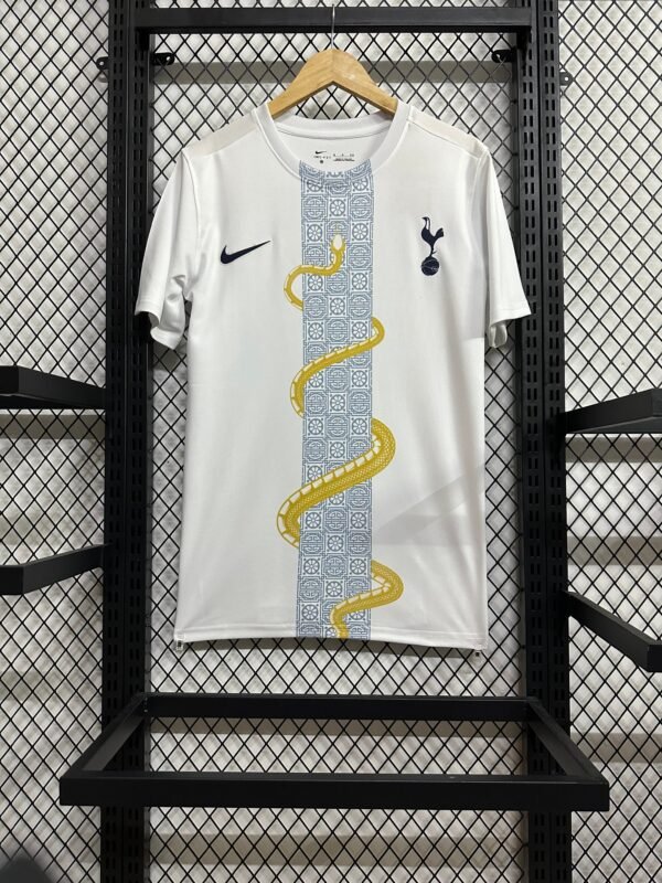Tottenham 25/26 Snake Kit